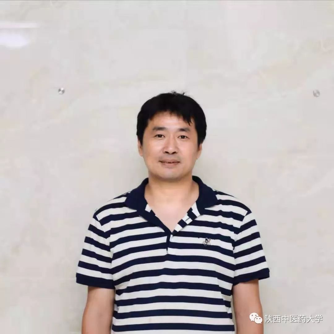 向身边优秀教师学习致敬文案,向教师致敬先进事迹