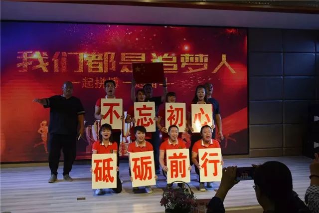 「直通校园」他们眼中的母校教师，怎一个“赞”字得了！——杏花岭小学