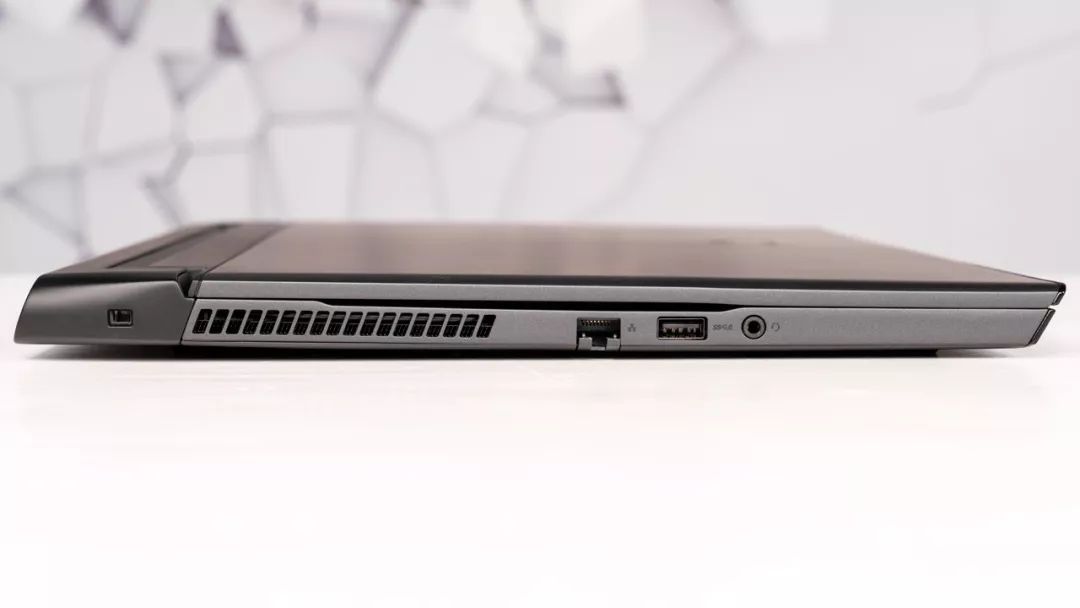 聊一款价格实惠很多的正经笔记本,聊一款搭载新独显的商务笔记本