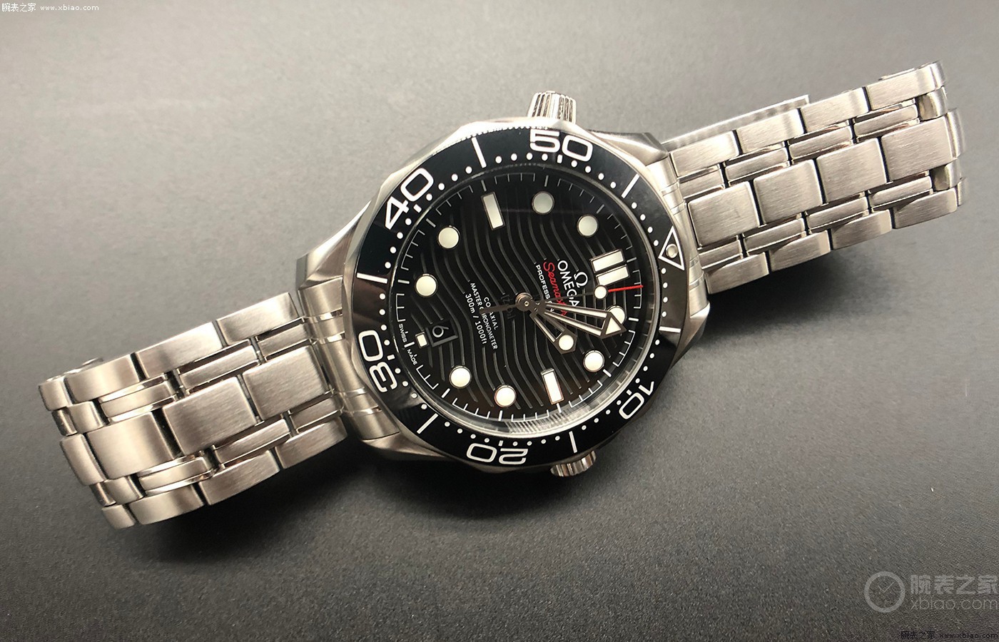 欧米茄海马300米夜光能持续多久,欧米茄海马300钢带好还是橡胶好