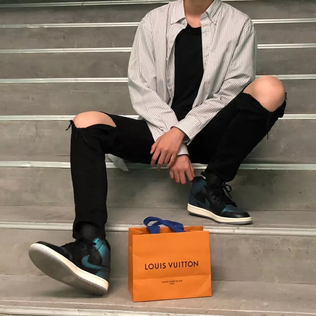 8孔aj1和九孔aj的区别,ajmid穿七孔与八孔哪个好看