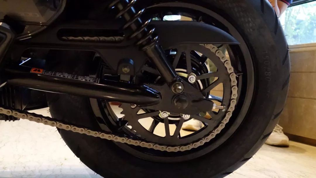 高性价比二手巡航车报价,大韩轻骑gv300s经典版评测