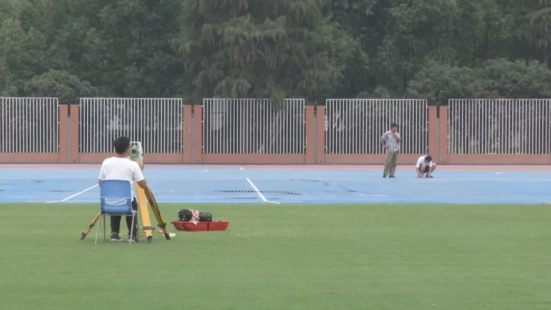 吴家山中学校园,东西湖吴家山新建高中