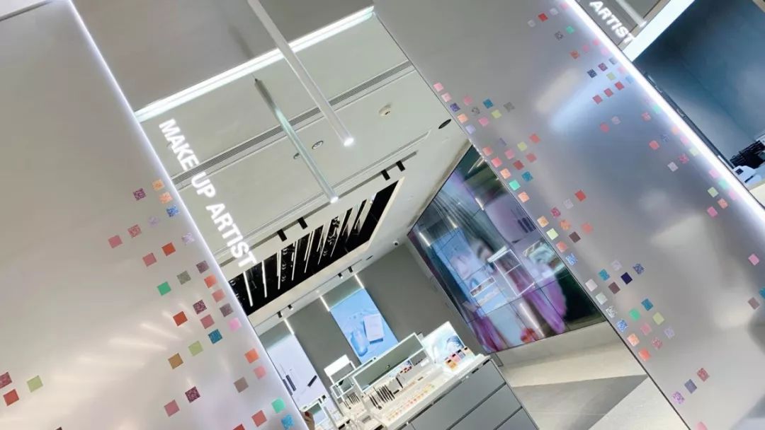 OMG！李佳琦狂捧的国货之光来赛格了！100块能买一堆？