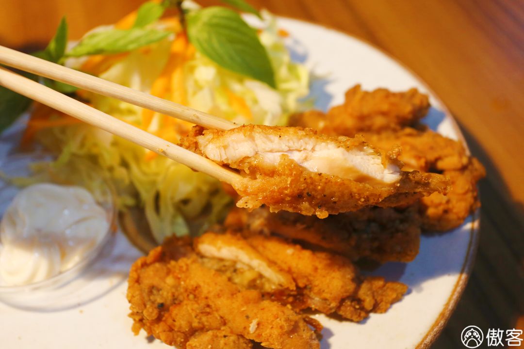 香喷喷油腻腻的炸鸡,谁能拒绝炸鸡火鸡面啊