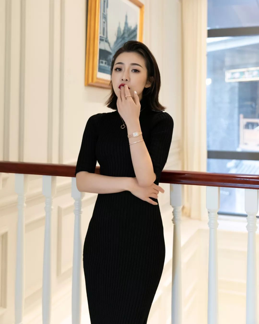 戴手表什么样的女人最漂亮,戴什么手表的女人最有气质