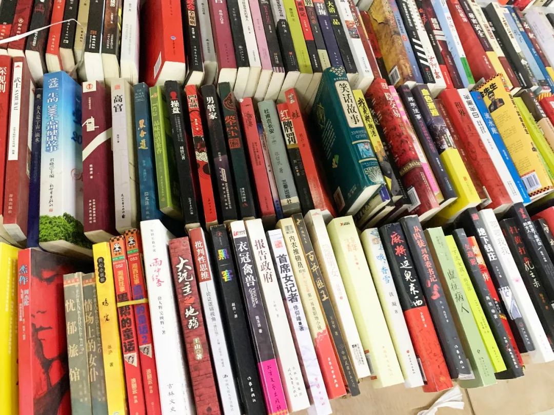 无锡南禅寺书城小巷子里的旧书店,2022年无锡南禅寺书城开放吗