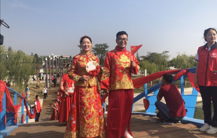 东明县新时代文明实践集体婚礼,胶州市70对新人集体婚礼