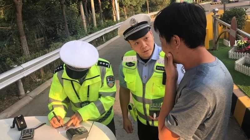 酒驾超速280迈造成交通事故,曝光酒驾醉驾交通违法行为