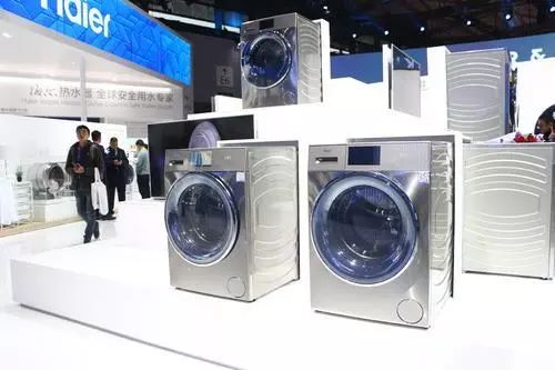 铜锣湾开业人山人海,抚州铜锣湾广场视频