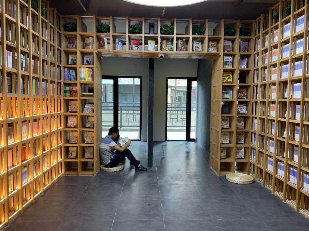 快来打卡华侨城,快来打卡文明城市又添新风景