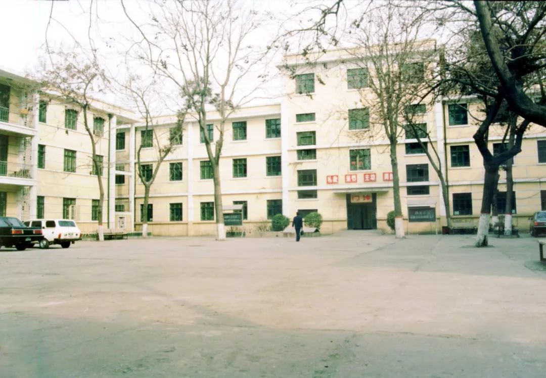 医院变迁视频,医路蝶变