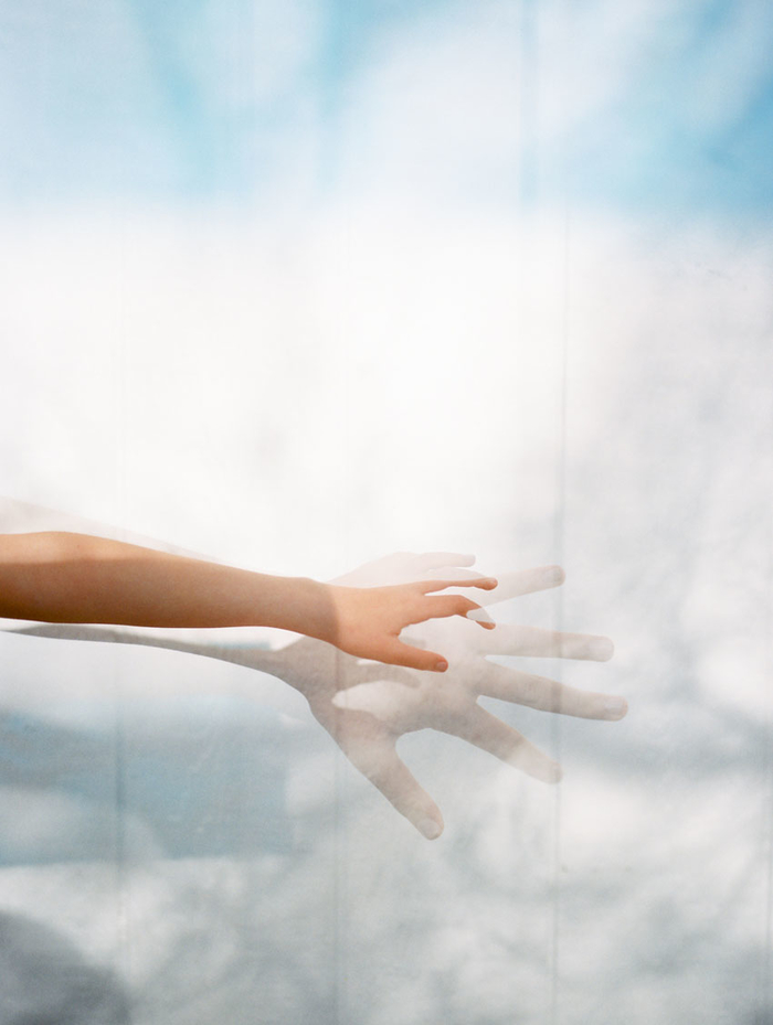 相机质感拍摄技巧,拍照片怎么拍出氛围感水雾