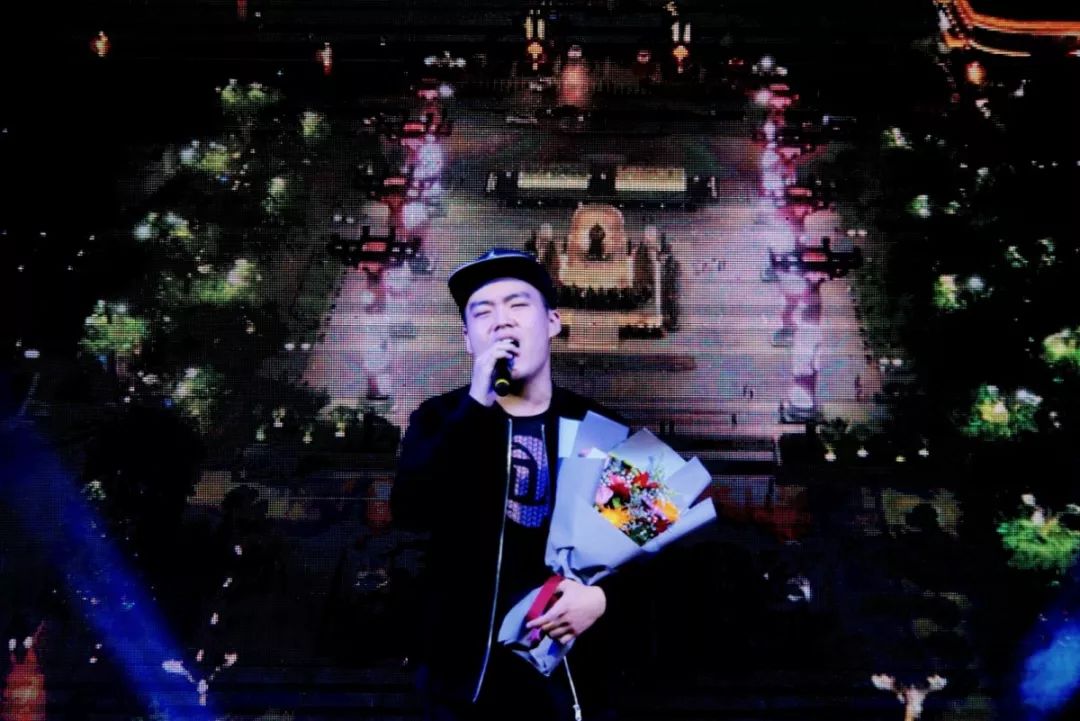 青春西航人共圆家国梦|西安航空学院庆祝新中国成立70周年暨2019年迎新晚会成功举办