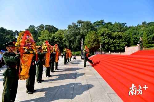 缅怀烈士致敬英雄活动,烈士纪念日缅怀先烈铭记历史内容