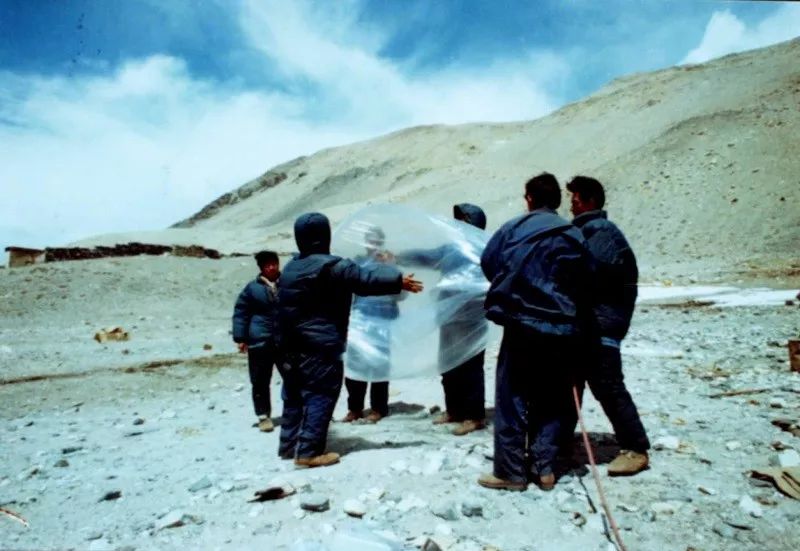 真实的珠峰多少米,真实攀登珠峰第二台阶