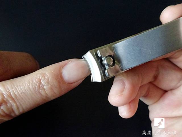 指甲原来得这样剪,指甲已经剪错怎么改