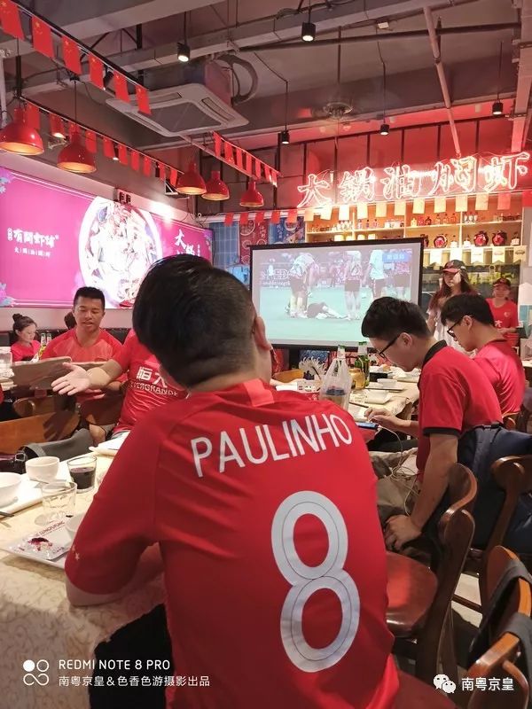 羊城飘逸着最傲娇的色彩——中国红，要的就是这个味儿