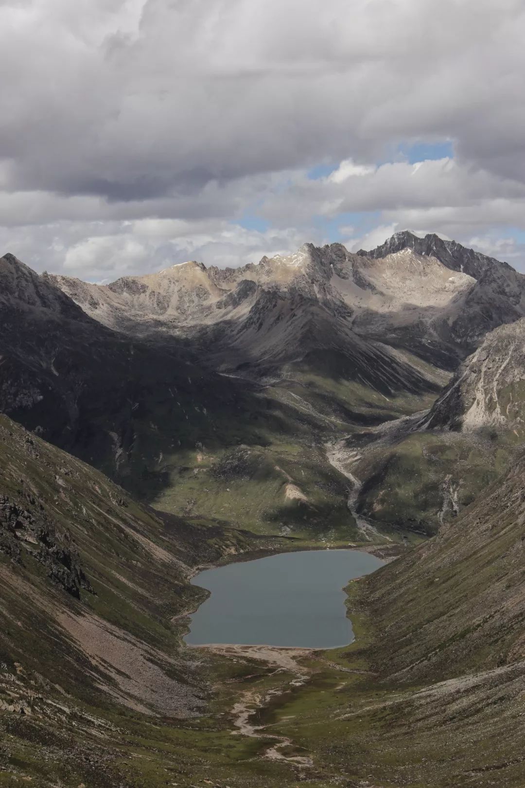 糟了，明天要上班了！我脑子里全是山南的措