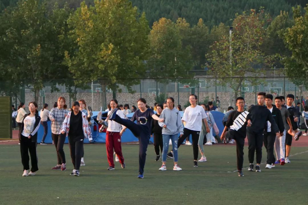 早上六点,山师人都在干什么?