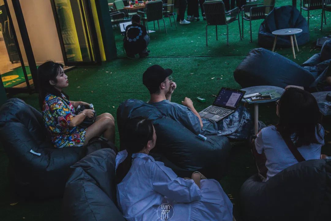 东盟商务区是不是都很有趣,住在东盟商务区的感受