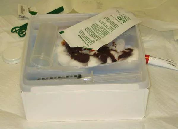 临床必备|图文并茂：女性导尿操作步骤