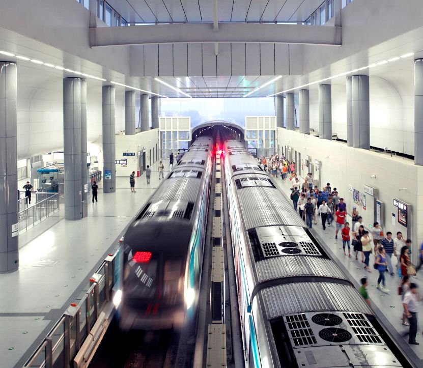 京港地铁首线开通10年4条线路安全运送乘客49.7亿人次