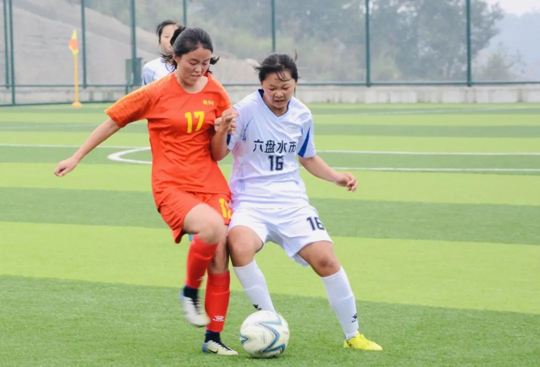 各路高手齐聚一堂运动会,一共32支球队参加比赛