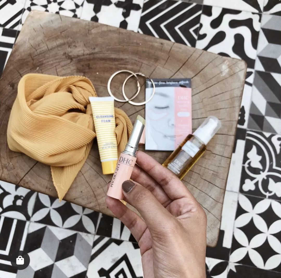 超平价巨好用润唇膏必入,滋润好用的7支润唇膏