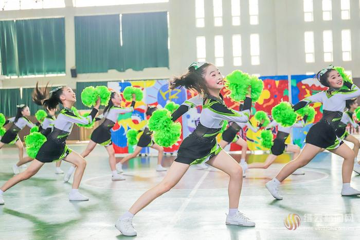 啦啦操足球操,足球比赛啦啦操