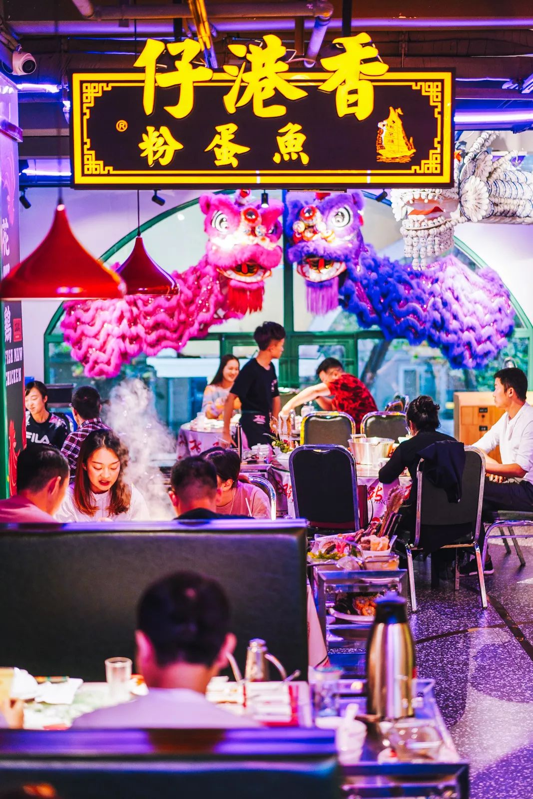 剪影时光,有人真的把老香港的模样嫁接到成都