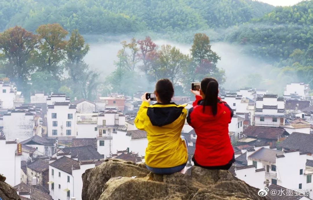 婺源篁岭晒秋什么最好看,婺源秋色正浓石城枫叶渐显红