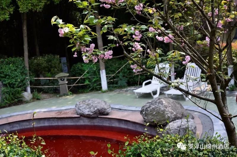 罗浮山浮生御温泉酒店泡温泉,健康生活舒适体验