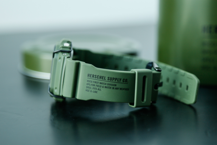 HerschelSupply和G-SHOCK联名5600开箱：军事风加上冲浪元素