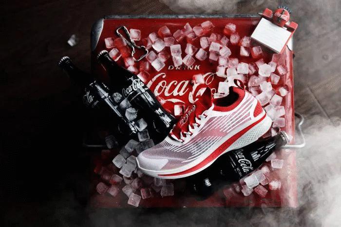 这些品牌推出的跨界潮服，掏空了我的钱包