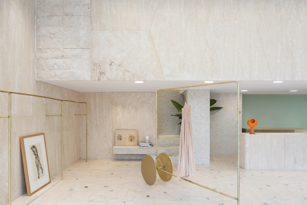 质量好有设计感的大品牌女装店铺,设计感强的小众女装品牌店