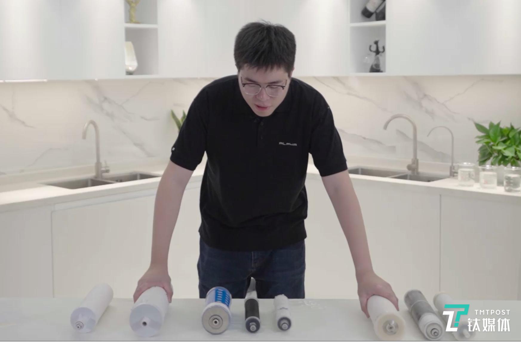 高价能否买来放心水？3款高端净水器横评|钛度实验室