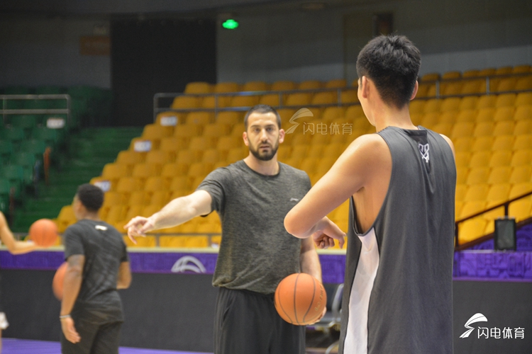 山东男篮主场全部赛程,山东男篮新赛季主场票价