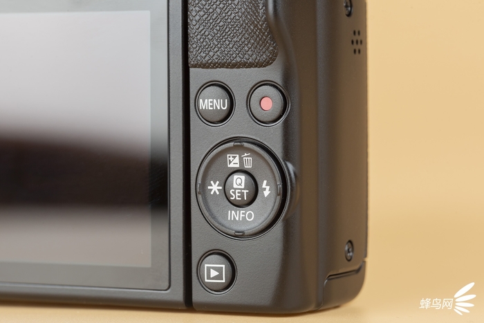 佳能M200入门微单相机eosm200,佳能eosm200值不值得买