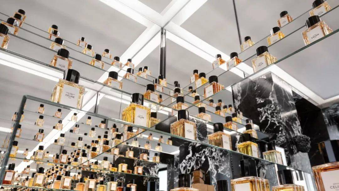 g-dragon权志龙合唱,nike定制款小权志龙