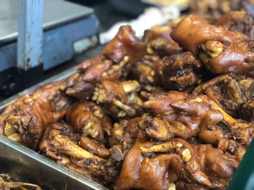 不来旅游没啥子，吃了这些你就是四川人