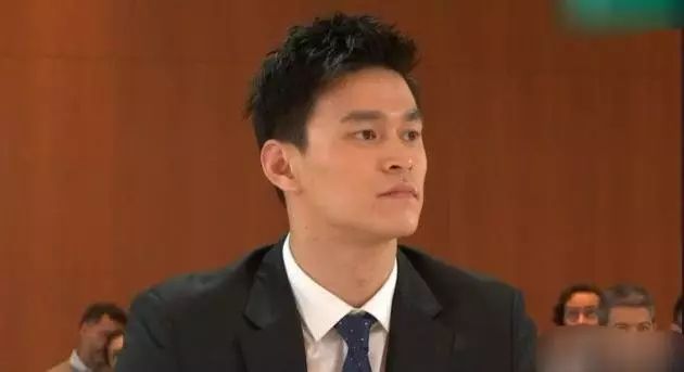 影视日报|中宣部部长:从今年起,金鸡奖将每年评选一次;汤唯采访大赞易烊千玺:特别勇往直前;杨紫秘密光顾整形美容医院