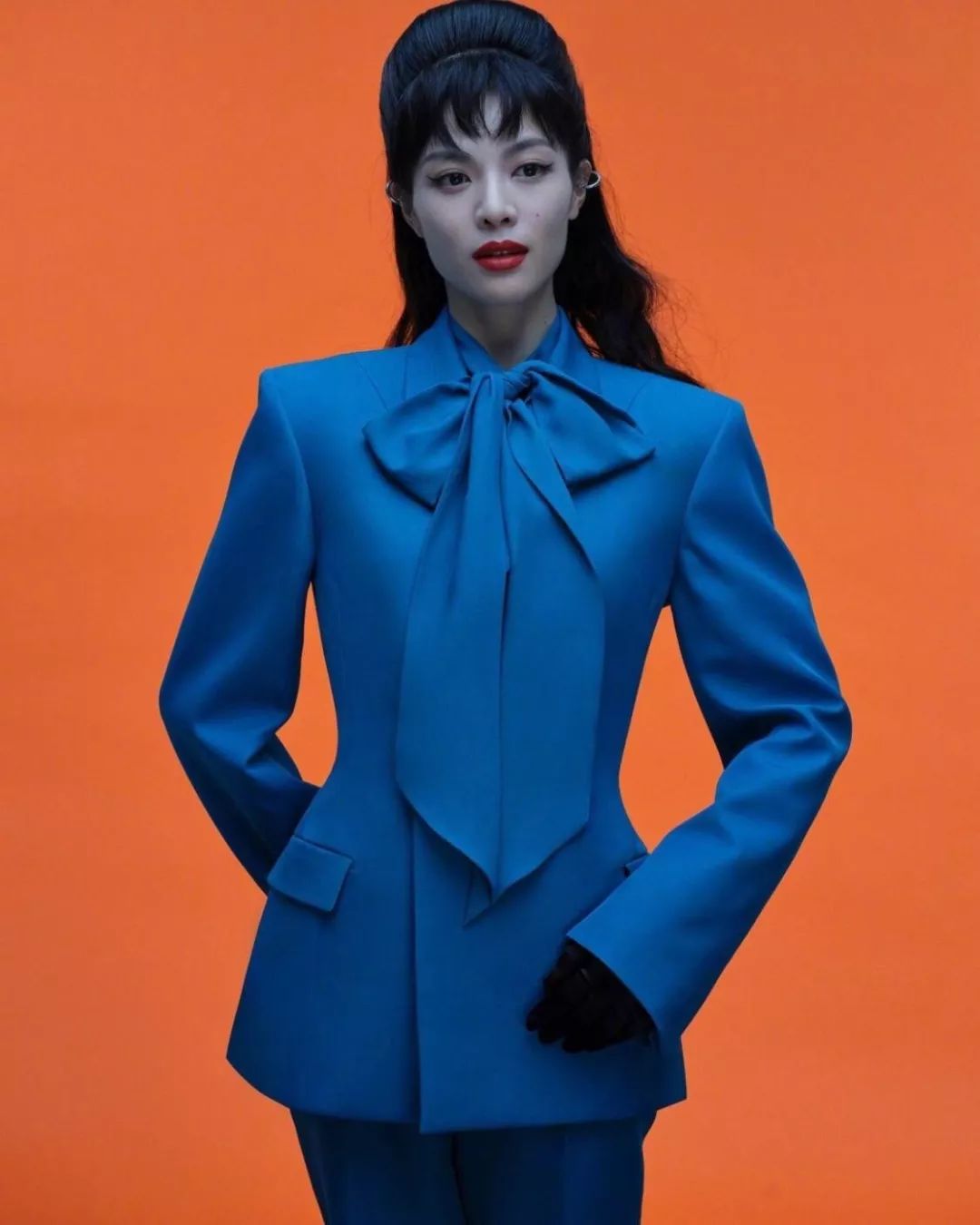 怎么调出跟钟楚曦一样的复古风,钟楚曦新中式穿搭同款