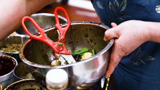 重庆地下商场建议去么,地下商场重庆