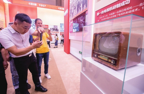 “北京牌”电视映射家电业“国货当自强”