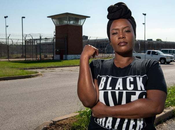 回扣、垄断与欺瞒:英媒揭秘美国12亿美元监狱电信产业