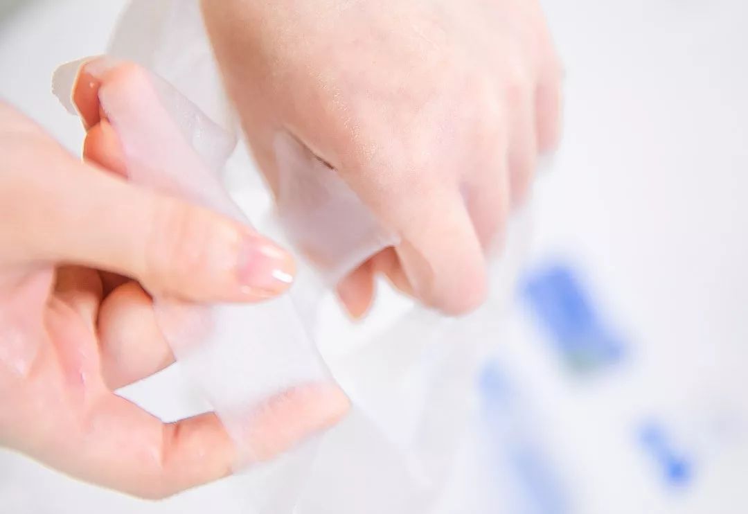 敷面膜正确使用方法,护肤你的面膜敷对了吗