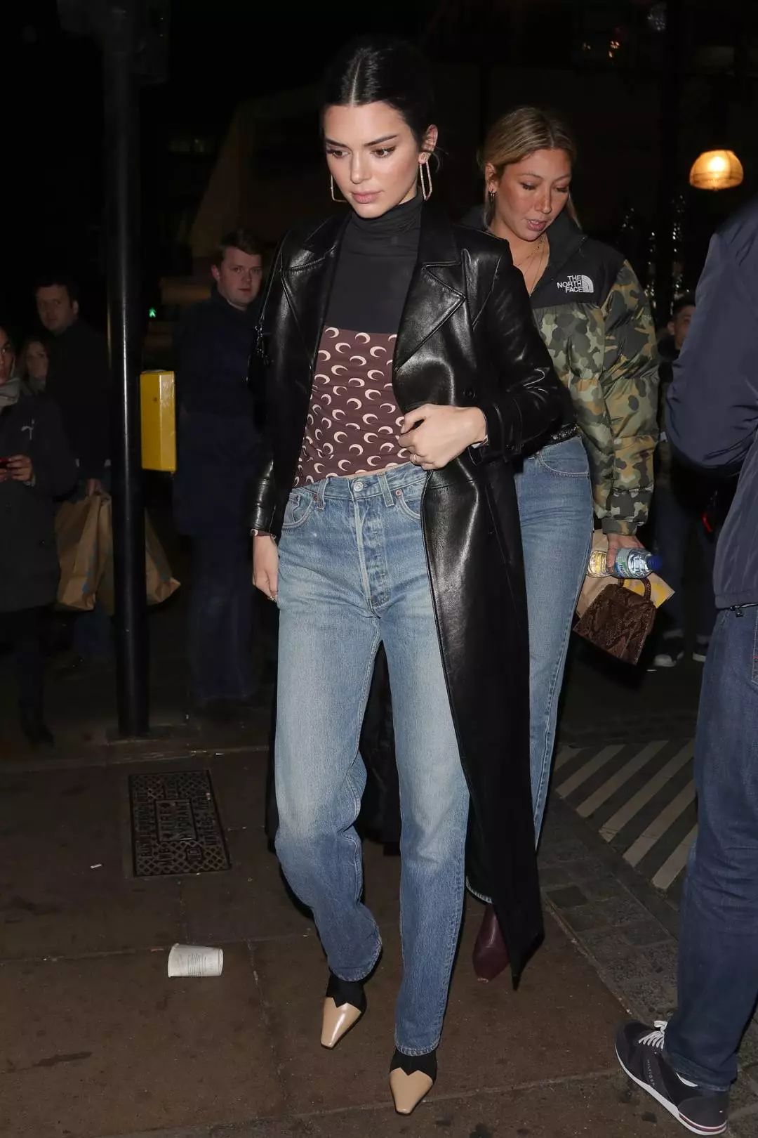 什么牌子的大衣好看又实用,大衣冬季必买的款式不过时