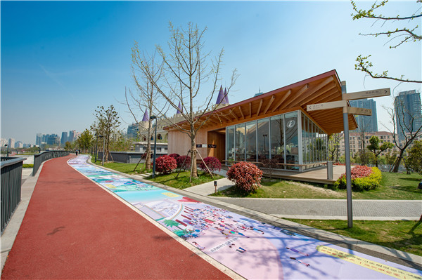 让城市空间美起来①丨望江驿：从滨江步道上的休憩亭到文化主题空间