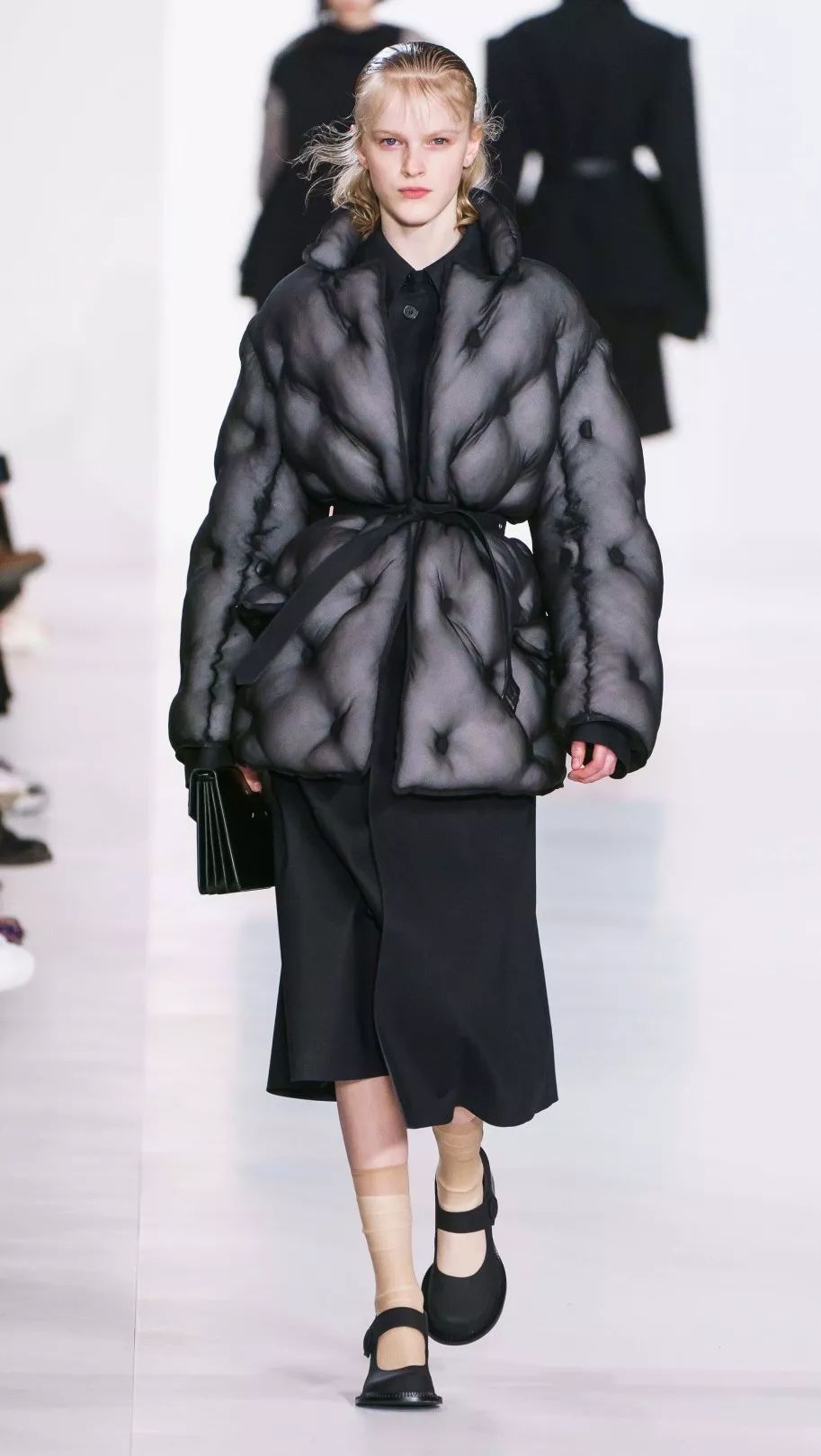 穿衣达人教你如何搭配羽绒服,教你冬季羽绒服的穿衣搭配